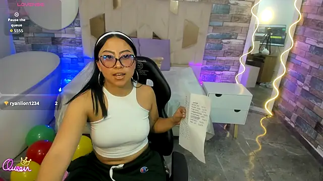 Amhira Tay online show from 07/15/26, 07:30