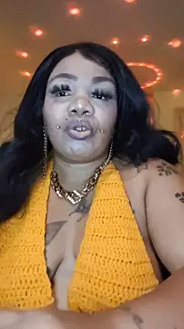 Snapshot of NailGoddessnow chatting on 09/14/25, 04:22 NailGoddessnow online show from 09/14/25, 04:22