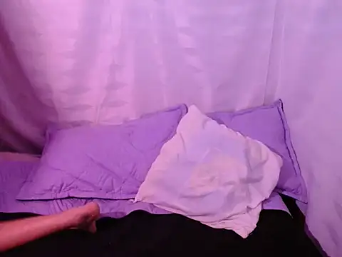 NyxViolet online show from 06/01/26, 10:22