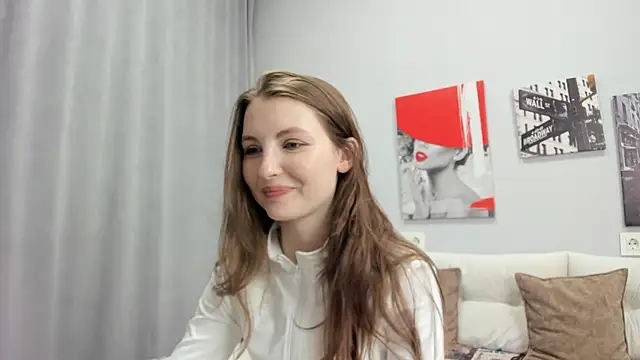 Shyly  Lisa online show from 05/30/26, 01:35