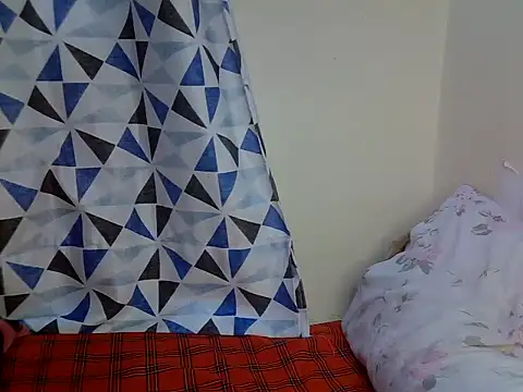 Simply Naughty0 online show from 07/07/26, 09:46