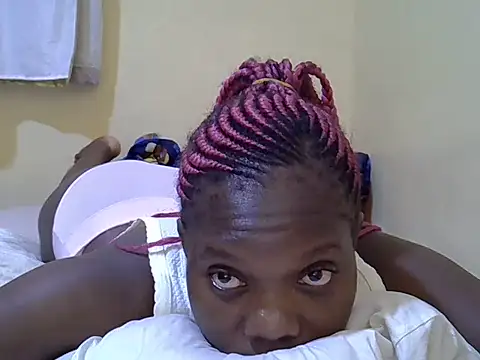 Snapshot of sweet-tiffy chatting on 06/02/26, 09:00 sweet-tiffy online show from 06/02/26, 09:00