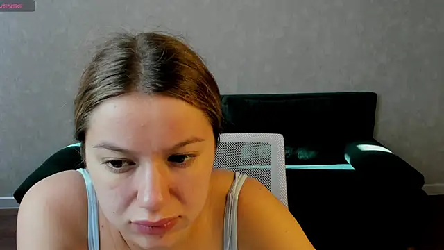 Snapshot of Shakira_Lux chatting on 06/10/26, 01:06 Shakira Lux online show from 06/10/26, 01:06