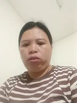 -Yeyi- online show from 06/01/26, 10:33