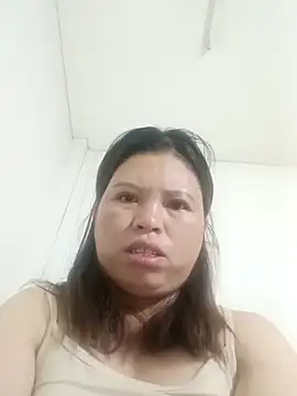 -Yeyi- online show from 06/04/26, 10:16