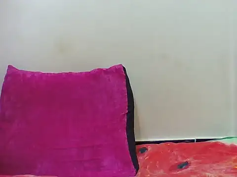 Snapshot of Sexyhotgal5 chatting on 06/11/26, 06:17 Sexyhotgal5 online show from 06/11/26, 06:17