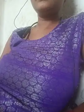 Snapshot of Muna_Raj chatting on 06/11/26, 07:39 Muna Raj online show from 06/11/26, 07:39