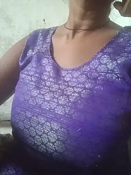 Snapshot of Muna_Raj chatting on 06/13/26, 11:41 Muna Raj online show from 06/13/26, 11:41