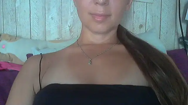 Bella--White online show from 06/18/26, 01:48