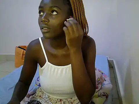 Snapshot of BUNNY_BLISS1 chatting on 05/17/26, 08:16 BUNNY BLISS1 online show from 05/17/26, 08:16