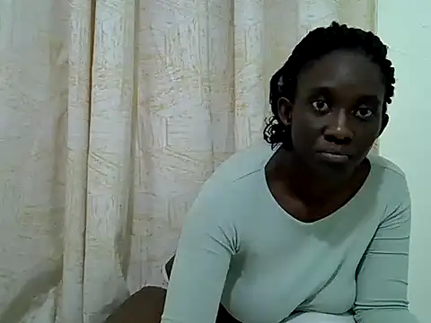 ebony dessy online show from 05/18/26, 07:31