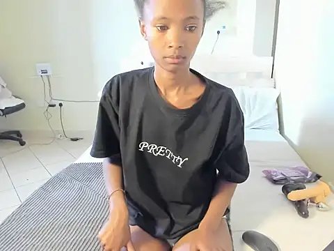 KendiLuxe online show from 06/02/26, 11:01