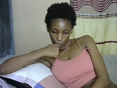 Snapshot of slim_ebon chatting on 05/28/26, 10:12 slim ebon online show from 05/28/26, 10:12