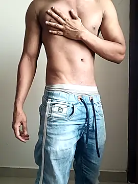 Snapshot of fitindia22 chatting on 05/22/26, 05:25 fitindia22 online show from 05/22/26, 05:25