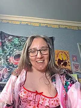 Izzylove47 online show from 05/17/26, 12:56