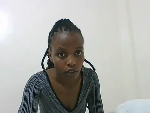 Snapshot of chickcute12 chatting on 05/15/26, 07:32 chickcute12 online show from 05/15/26, 07:32