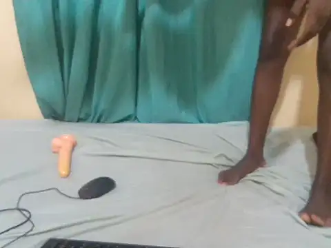 Maqueilah  online show from 07/21/26, 03:36
