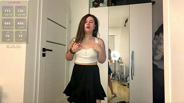 Snapshot of CherryHanky chatting on 06/05/26, 08:03 CherryHanky online show from 06/05/26, 08:03