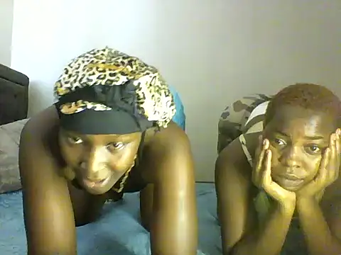 Snapshot of Ebony_sweet_slut chatting on 05/26/26, 06:20 Ebony sweet slut online show from 05/26/26, 06:20