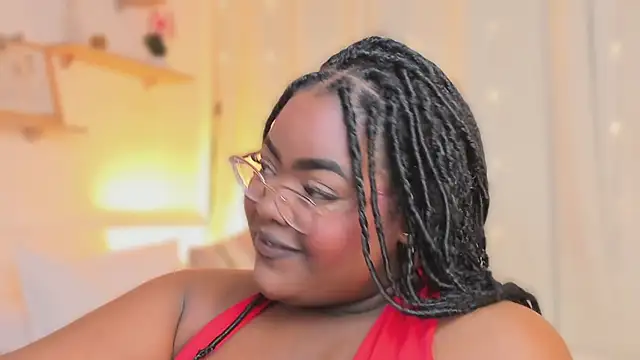 Snapshot of Ayanaa_Ebony_ chatting on 05/30/26, 11:18 Ayanaa Ebony online show from 05/30/26, 11:18