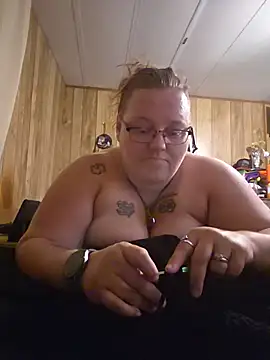 Snapshot of subbybabygirl696985 chatting on 06/08/26, 08:42 subbybabygirl696985 online show from 06/08/26, 08:42