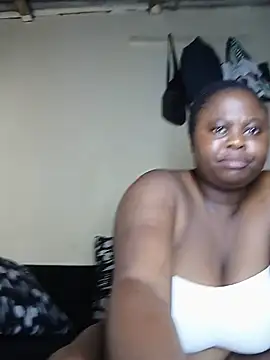 Snapshot of thickianasexxy chatting on 05/22/26, 12:33 thickianasexxy online show from 05/22/26, 12:33