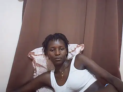 Snapshot of sexy_berry5 chatting on 05/26/26, 12:17 sexy berry5 online show from 05/26/26, 12:17