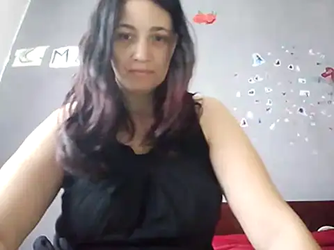 Snapshot of Rossyta_r chatting on 06/05/26, 05:25 Rossyta r online show from 06/05/26, 05:25