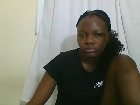 Sweetgal2025 online show from 07/12/26, 05:37