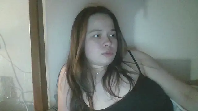 Snapshot of RiaLowelyt chatting on 05/24/26, 09:42 RiaLowelyt online show from 05/24/26, 09:42