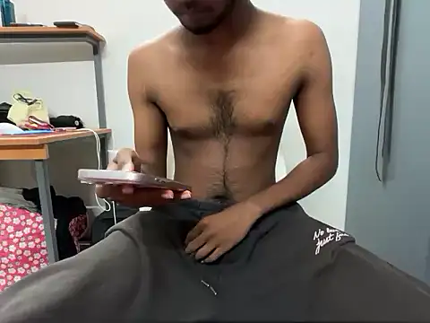 male18in online show from 06/07/26, 01:04