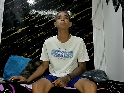 cute boy angelx18 online show from 05/19/26, 05:52