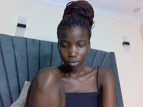Snapshot of slimy_gal12 chatting on 06/10/26, 06:01 slimy gal12 online show from 06/10/26, 06:01