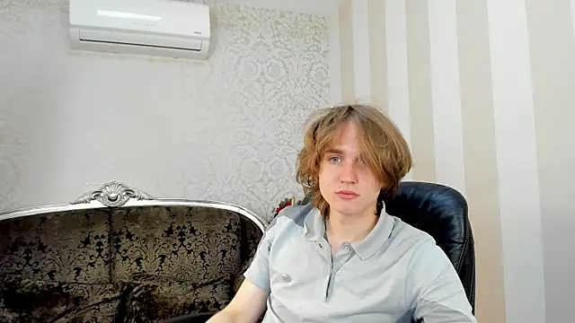 Snapshot of FinnBev chatting on 05/31/26, 07:59 FinnBev online show from 05/31/26, 07:59