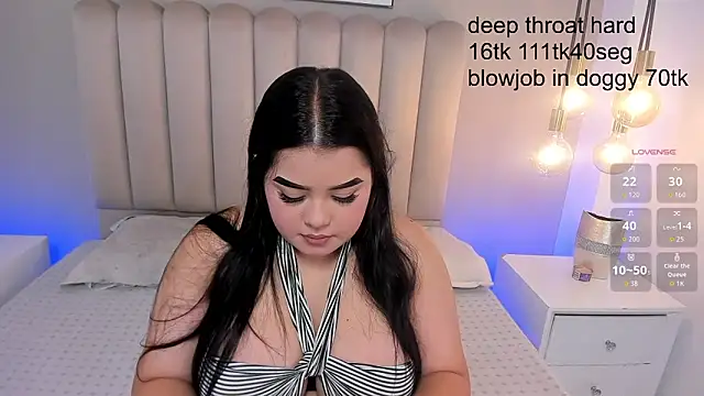 alessiaowen  online show from 06/10/26, 07:24