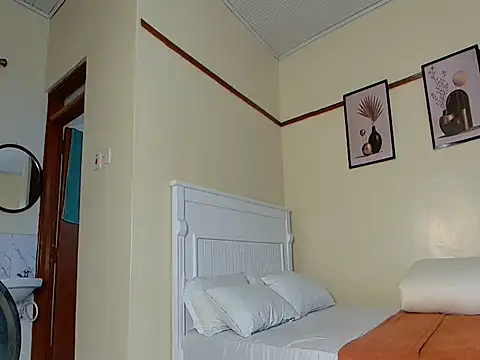 Ebonyqueen111 online show from 07/27/26, 11:28