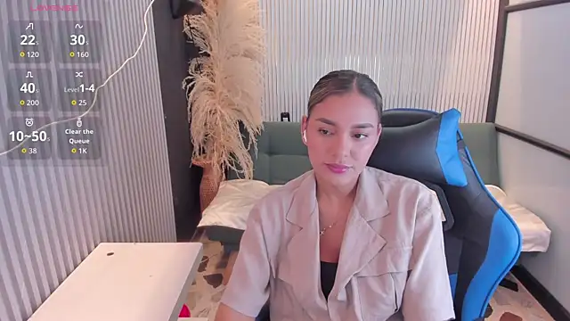 SophieWatson  online show from 06/04/26, 02:01