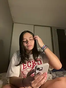 delilahraebaby online show from 07/06/26, 07:05