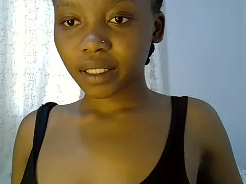 Snapshot of shanell_kiss chatting on 06/05/26, 12:11 shanell kiss online show from 06/05/26, 12:11