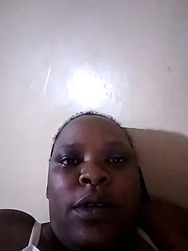 Snapshot of Azizzah chatting on 05/16/26, 07:34 Azizzah online show from 05/16/26, 07:34
