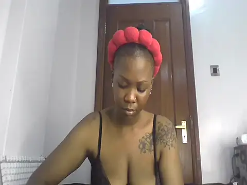 Snapshot of savage_and_sweet chatting on 06/04/26, 02:45 savage and sweet online show from 06/04/26, 02:45