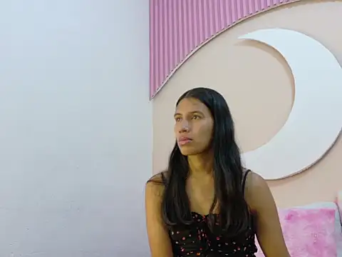 SamanthaLaurent online show from 06/19/26, 07:17