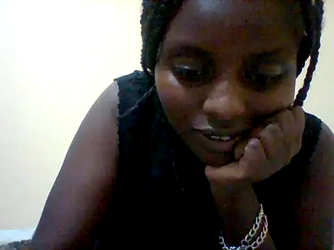 Snapshot of liligal chatting on 05/17/26, 07:54 liligal online show from 05/17/26, 07:54