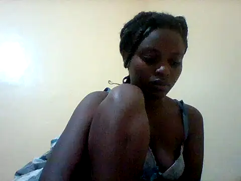 Snapshot of liligal chatting on 05/27/26, 04:31 liligal online show from 05/27/26, 04:31