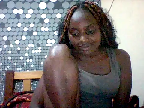 Snapshot of liligal chatting on 06/12/26, 07:35 liligal online show from 06/12/26, 07:35