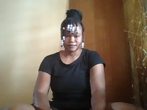 Snapshot of Beauty0001 chatting on 08/01/26, 01:21 Beauty0001 online show from 08/01/26, 01:21