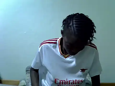 Pretty min online show from 06/06/26, 07:07