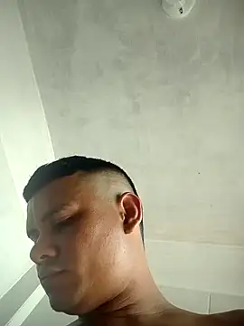 latinosexi11 online show from 06/14/26, 03:03