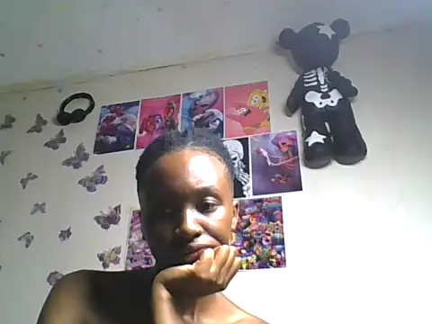 Snapshot of loversoncam chatting on 06/09/26, 04:35 loversoncam online show from 06/09/26, 04:35