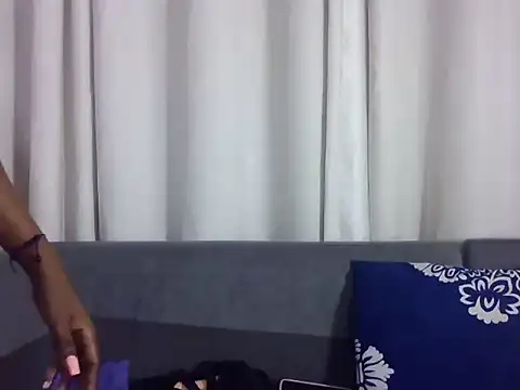 Candysleek petite online show from 07/09/26, 12:42